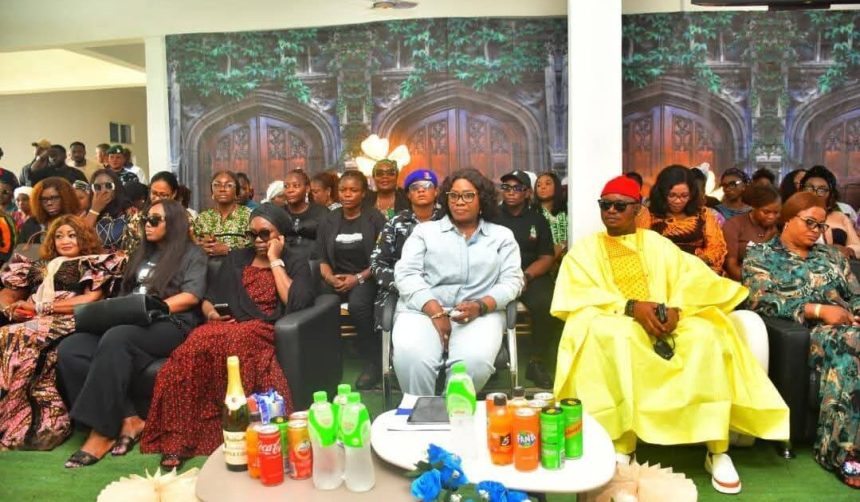 Cross River First Lady Pays 11 Months' Arrears to Street Swe