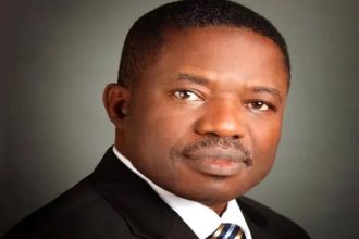 Jonathan, Oyebanji Pay Last Respects to Ex-