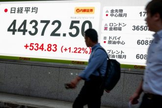 European & Asian Stocks Rise
