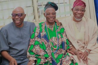 Former Governors Visit Olubadan-designate Ladoja in Ibadan