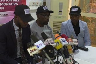 Protesters reject Nigerian oil installation decommissioning