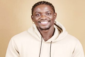 United Airlines accepts apologies after in-flight brawl