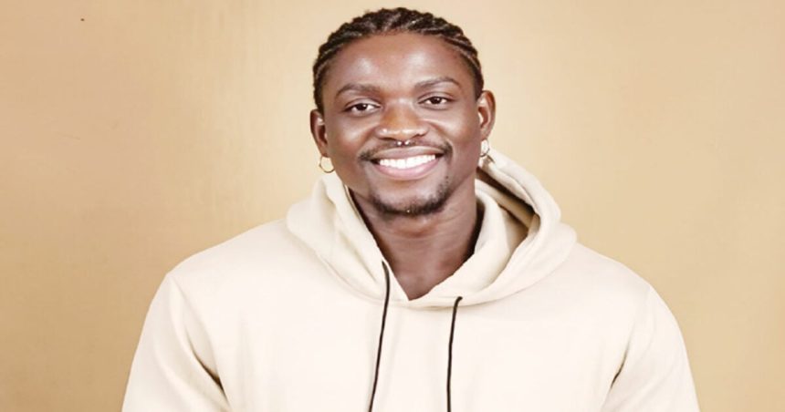 United Airlines accepts apologies after in-flight brawl